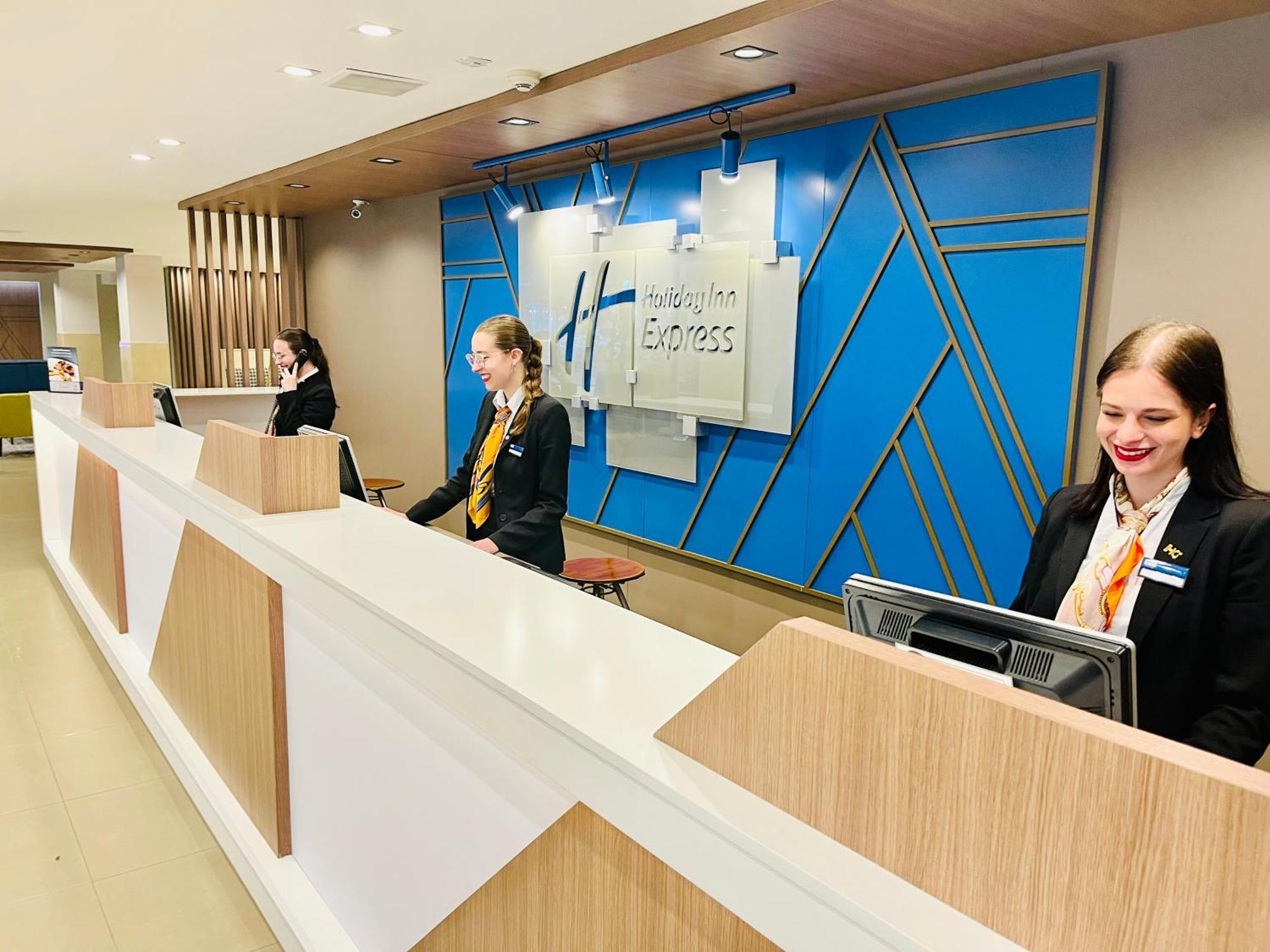 Holiday Inn Express Rosario By Ihg Exterior foto